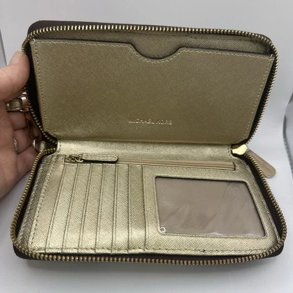 Michael Kors 7" Flat Wallet Center‎ Stripe Wristlet Clutch Card Holder Monogram - Picture 9 of 16